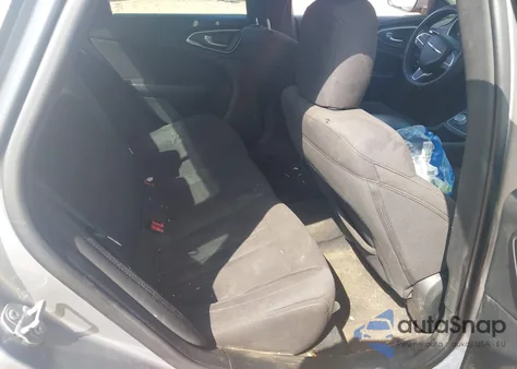 2015 Chrysler 200 Limited из США, поврежденный, VIN 1C3CCCAB7FN620902